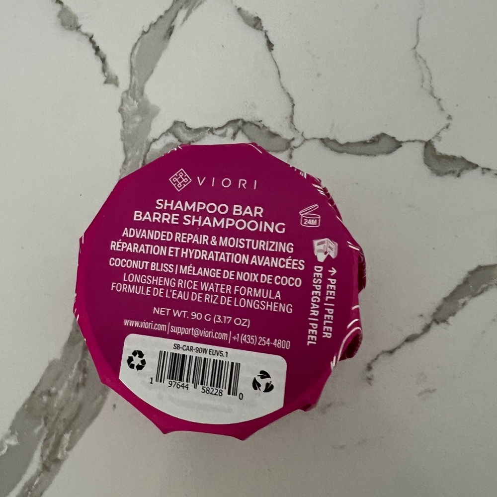 Vibrant Pink Hair Shampoo for Radiant Shine